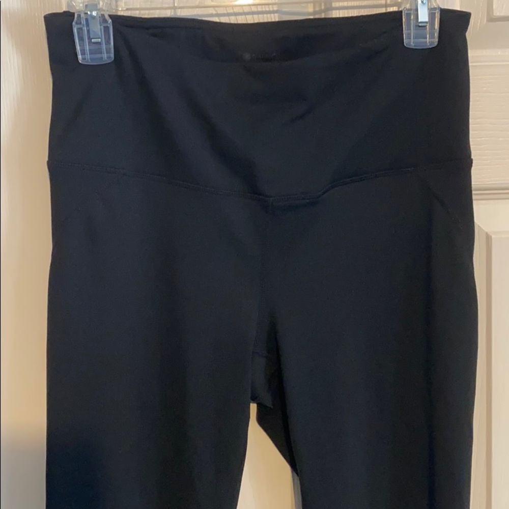 Black workout leggings